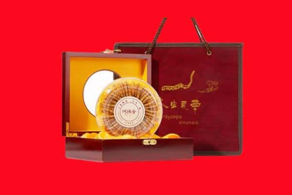 收购资讯:广宁县回收冬虫夏草是按克吗